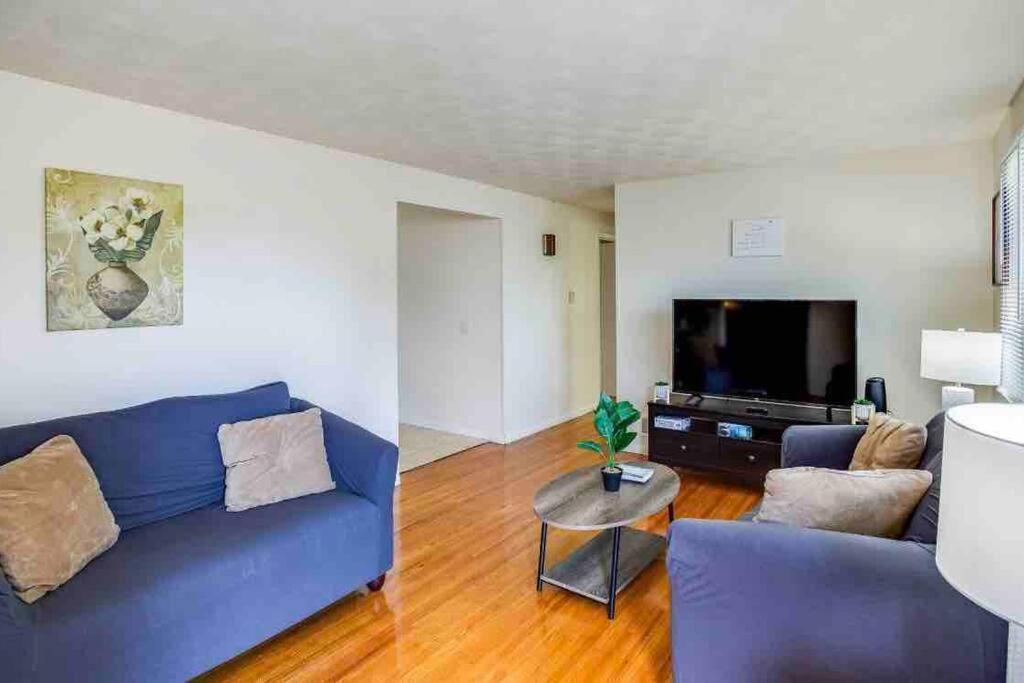 Villa {Hot Tub In Ranch} Mins To Airport/Uofr/Strng/Dwtn Rochester Exterior foto