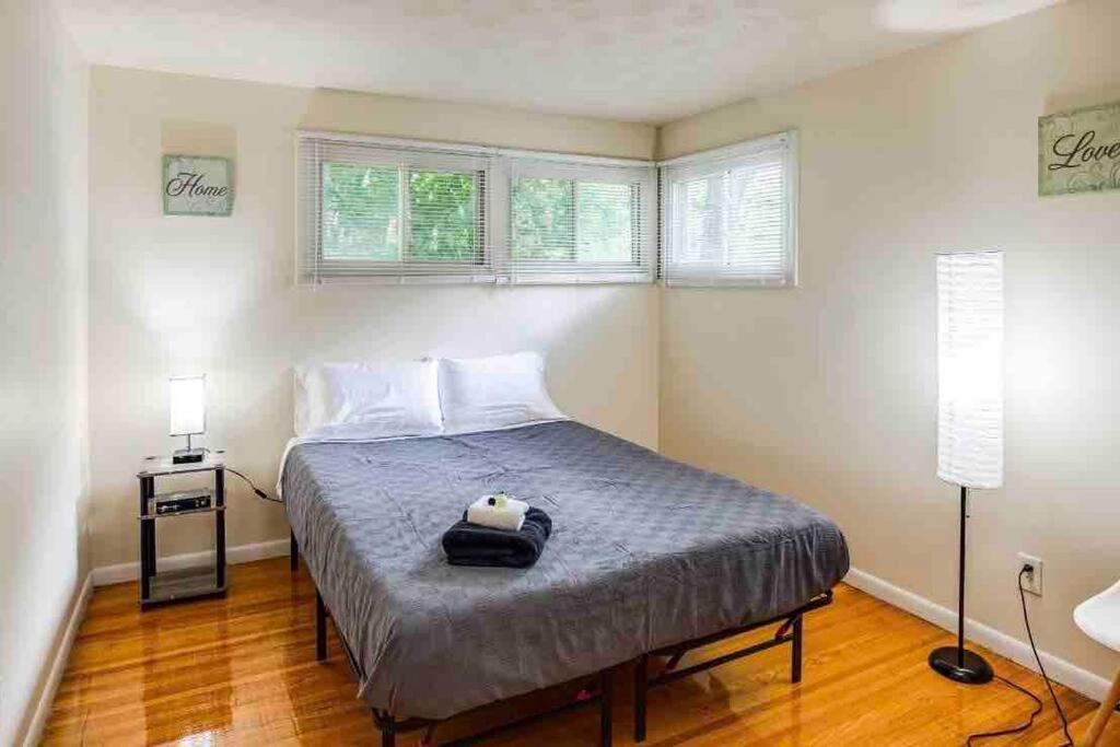 Villa {Hot Tub In Ranch} Mins To Airport/Uofr/Strng/Dwtn Rochester Exterior foto